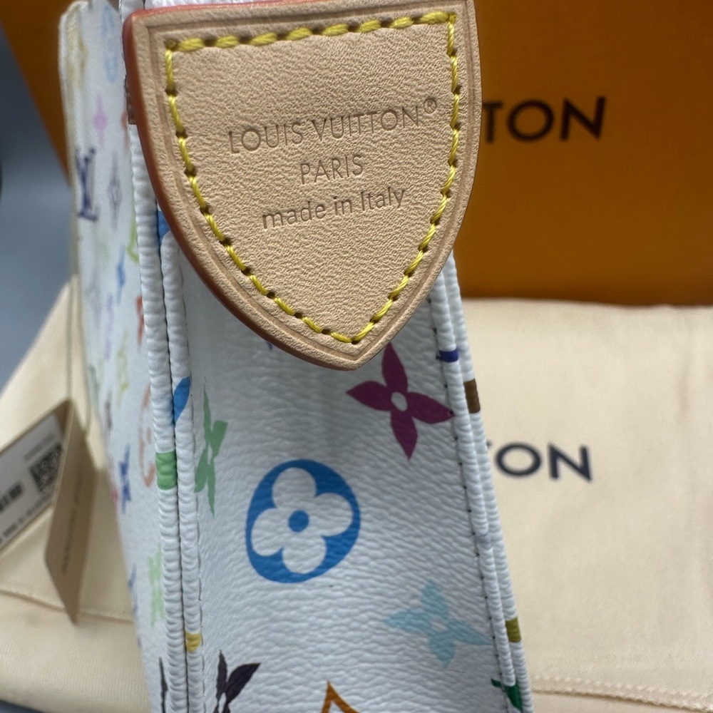 Louis Vuitton x Takashi Murakami toiletry pouch 19 - Picture 4 of 12